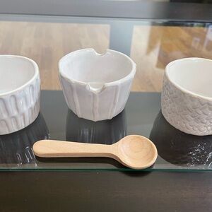 Mud Pie Stoneware Ramekin Set with Wooden Spoon